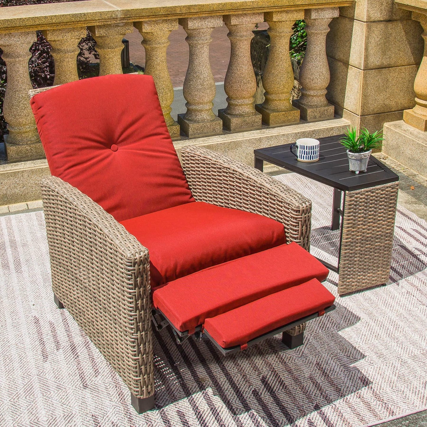 Domi Indoor & Outdoor Recliner, All-Weather Wicker Reclining Patio Chair