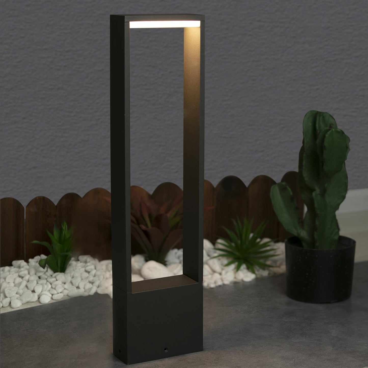 Outdoor Bollard Lamp/Path Light